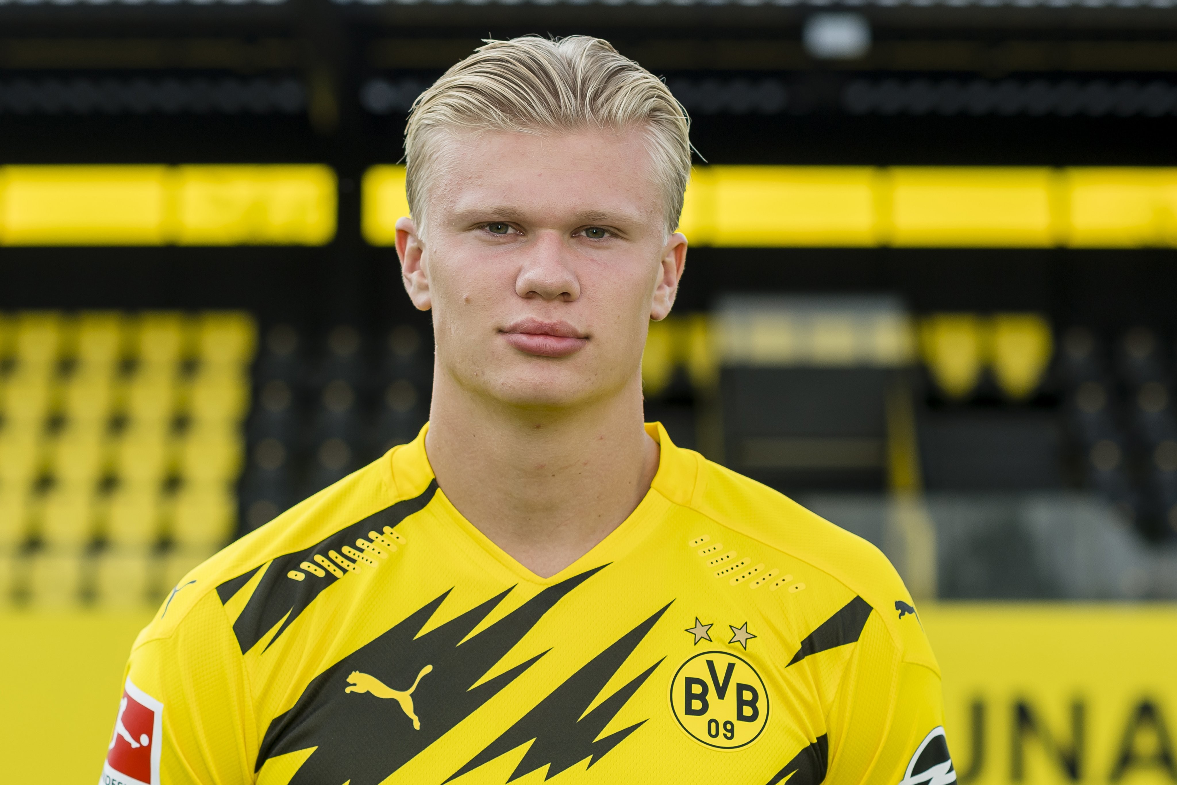 罗马诺：皇马准备与21岁中卫阿森西奥加薪续约（罗马诺：皇马计划与21岁中卫阿森西奥续约并上调薪资）