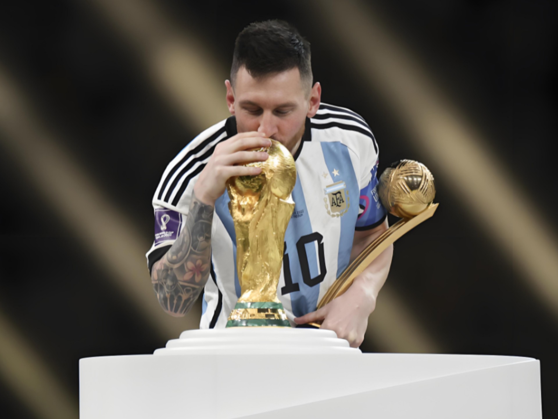 凯夫伦：圣诞节我要送我哥尤文球衣，尤文是意大利最佳俱乐部（凯夫伦：圣诞将送哥哥一件尤文球衣，尤文是意大利最佳俱乐部）