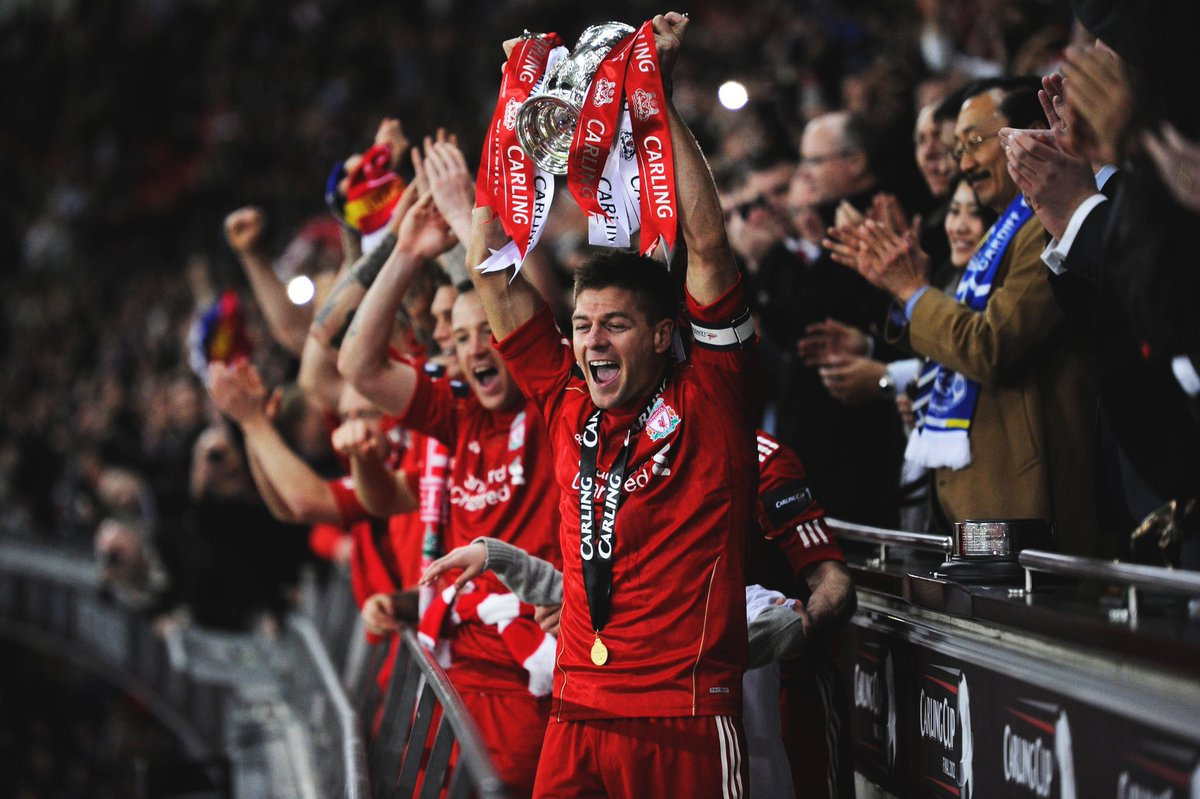 荷甲战报：克拉森世界波，莫基奥破门，阿贾克斯2-0费耶诺德（阿贾克斯2比0力克费耶诺德：克拉森轰世界波，莫基奥建功）