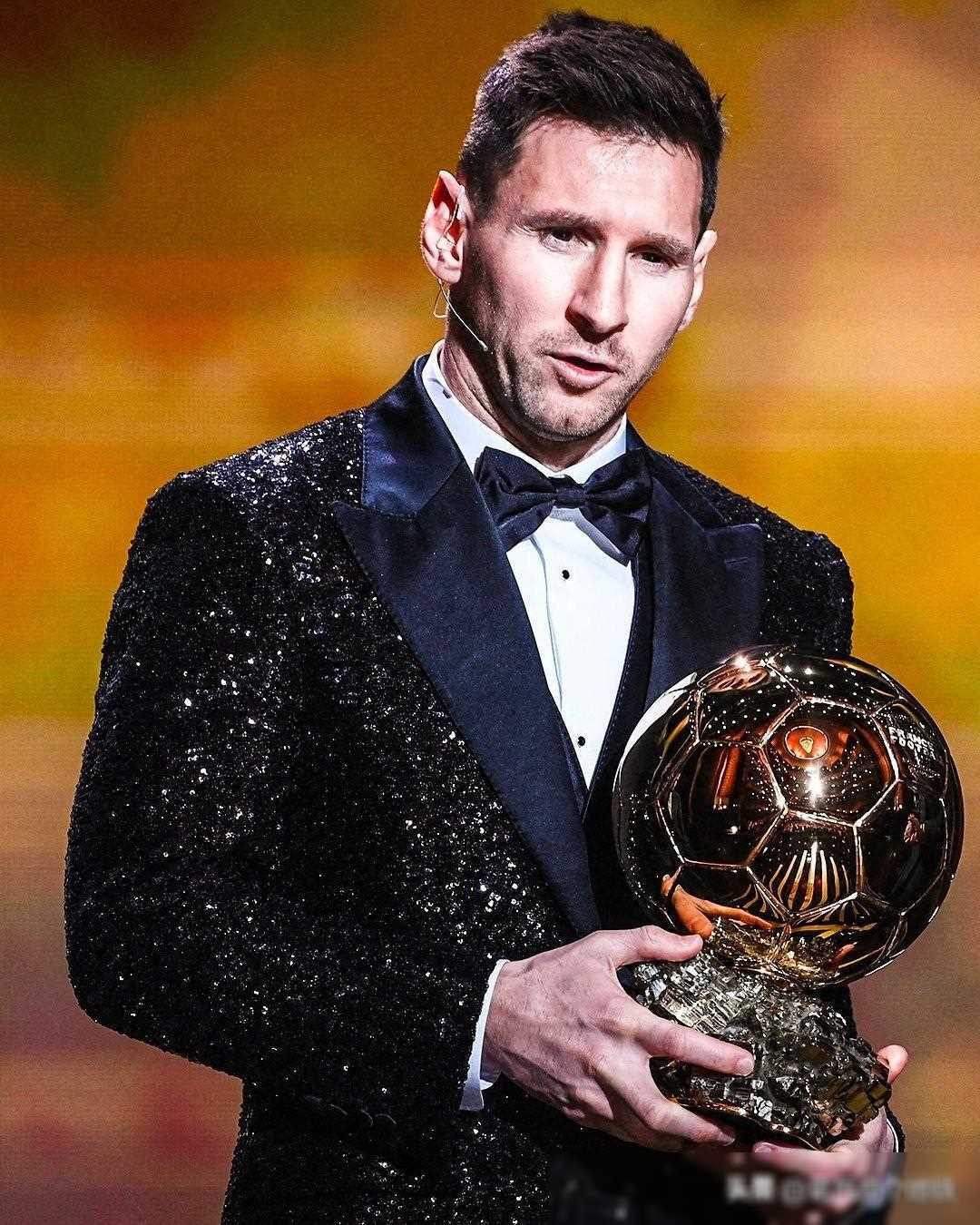 26场不败，德拉富恩特是带领西班牙连续不败场次第二长的主帅（率队26场不败，德拉富恩特位列西班牙主帅不败纪录第二）