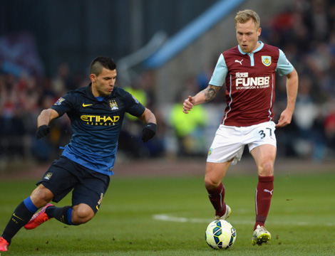 凯利这个被动，连着几次找霍伊伦最后还是没找到，（老板增资在即了）